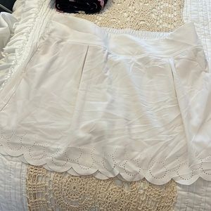 White scallop bottom tennis skirt.